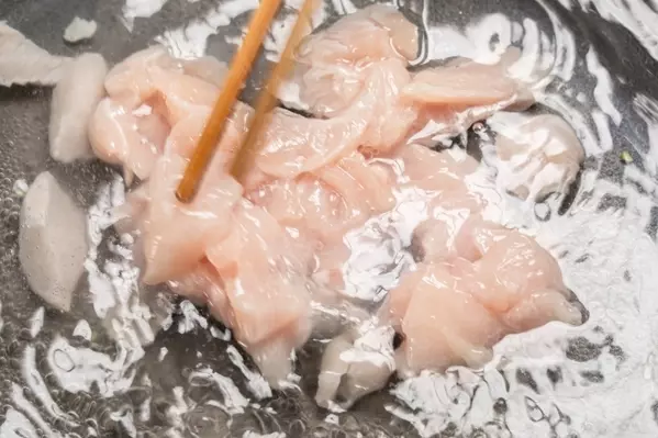 鶏むね肉のやみつきさっぱり和えの作り方3