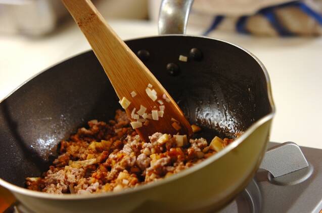 ジャージャー丼の作り方の手順3