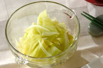 キャベツのマリネ