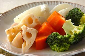 蒸し野菜のホットサラダ