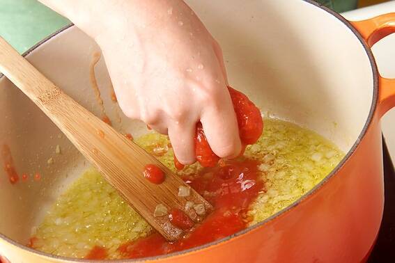 絶品濃厚！シンプルトマトパスタの作り方の手順4