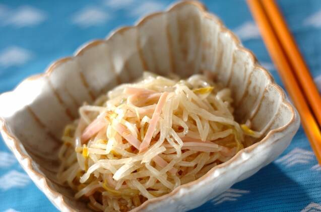 モヤシとハムのサラダ