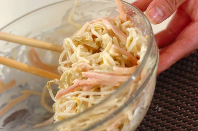 モヤシとハムのサラダの作り方の手順2