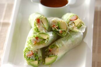 モヤシとカニカマの生春巻き