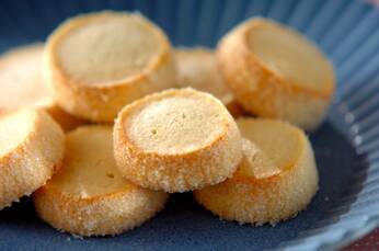 お砂糖キラキラ！練乳ディアマンクッキー