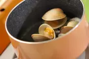 うまみたっぷり ホンビノス貝のお吸い物 レシピ 作り方 E レシピ 料理のプロが作る簡単レシピ