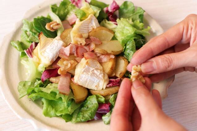 カマンベールとベーコンポテトのデリサラダの作り方の手順5