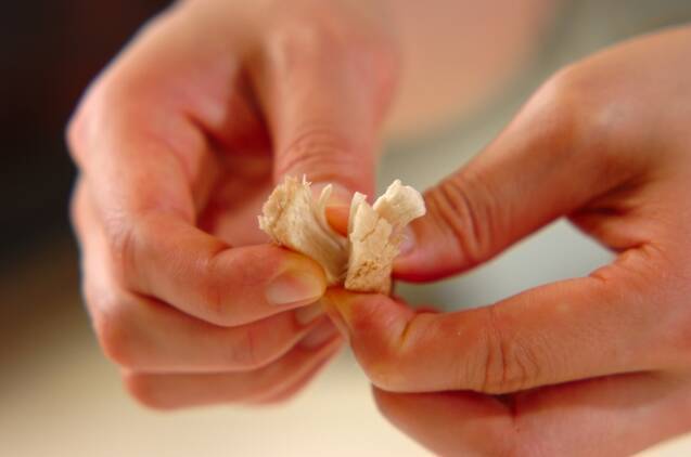 キノコすいとん汁の作り方の手順1