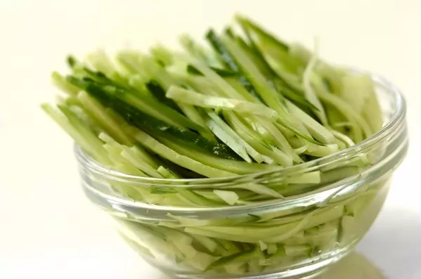 さっぱりさわやか!鶏だしレモンの冷やしラーメン by 松崎 恵理さんの下準備1