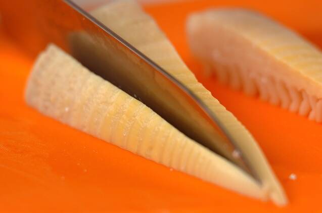 お弁当に副菜に！タケノコのバターしょうゆ焼きの作り方の手順1