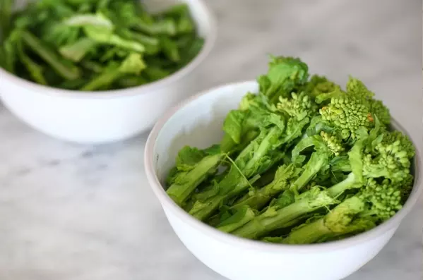 作り置きできる！菜の花のからし和え by つくおき nozomiさんの作り方1