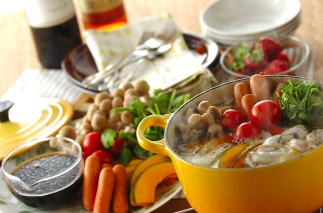 鍋パーティー を盛り上げる 華やか鍋レシピ15選 Macaroni