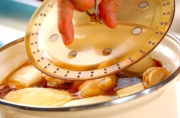 しみしみ大根とほろほろ手羽の煮物の作り方2