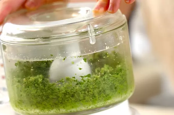 簡単！自家製バジルペーストの作り方1