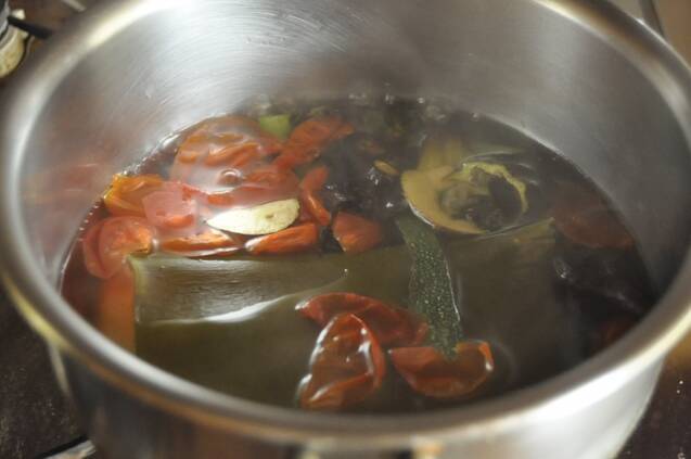 夏野菜と豚肉の出汁浸しと、ベジブロスみそ汁の作り方の手順8
