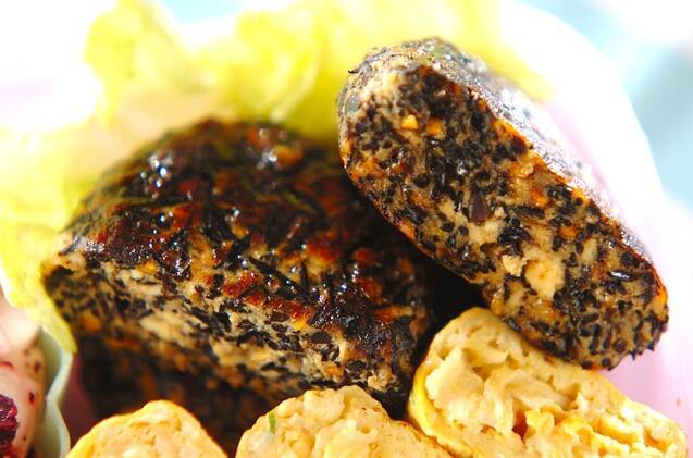 ヒジキと豆腐の照り焼きバーグ