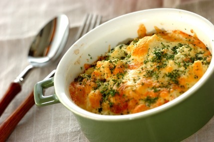 エビとブロッコリーの豆腐グラタン