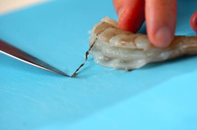 エビのエスニックチャーハンの作り方の手順1