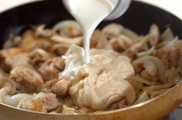 キノコたっぷりポットパイの作り方の手順4