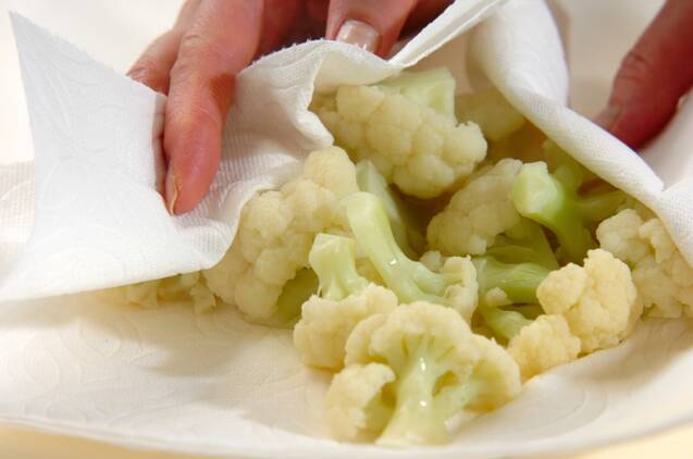 カリフラワーとゆで卵のサラダの作り方の手順2