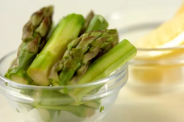 鶏肉のバルサミコソテーの下準備2