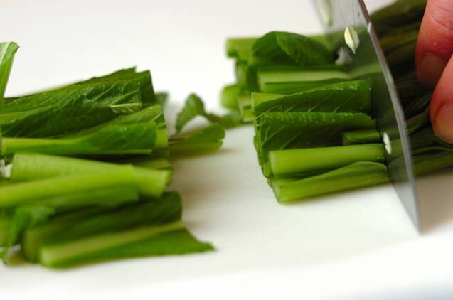 小松菜とエノキのナムルの作り方の手順1