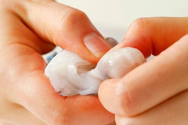 おふくろの味！しみしみ大根とやわらかイカの煮物の作り方の手順1