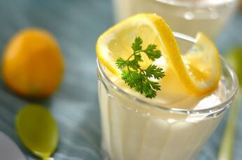 さっぱりふわふわ！レモンムース