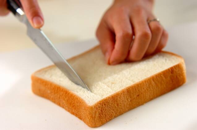 ガーリックトーストの作り方の手順1