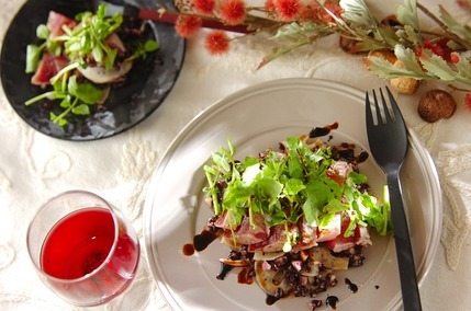 マグロと黒米のバルサミコサラダ