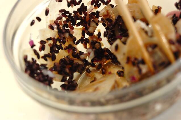 マグロと黒米のバルサミコサラダの作り方の手順3