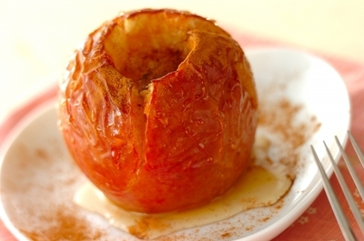 ハチミツ焼きリンゴ レシピ 作り方 E レシピ 料理のプロが作る簡単レシピ