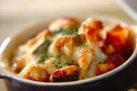 カボチャとソーセージのトマトチーズ焼き