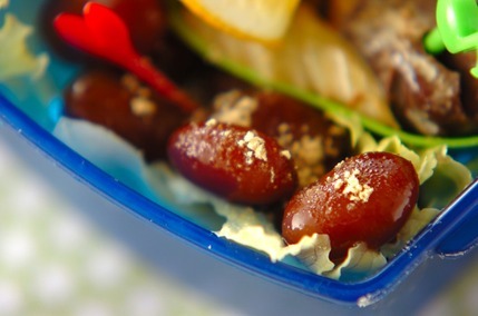 金時豆のきな粉がけ