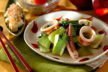 イカとチンゲン菜の塩麹炒め