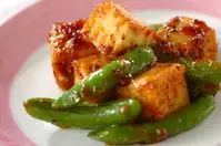 簡単スナップエンドウと厚揚げ炒め by依藤 亜弓さん