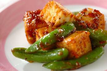 簡単スナップエンドウと厚揚げ炒め by依藤 亜弓さん