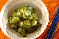 キュウリの中華風浅漬け