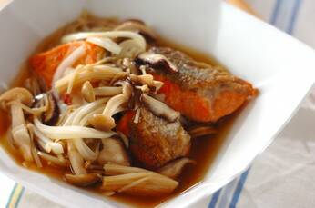 鮭といろいろキノコのメープル南蛮