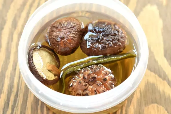 冬瓜と手羽先の煮込みの下準備1