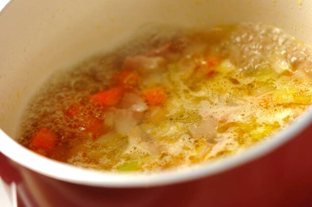 ベーコンと豆のスープの作り方の手順3