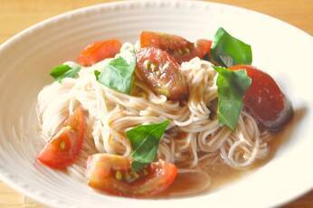 ガスパチョソースの冷製スパゲティー