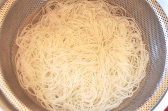 ガスパチョソースの冷製スパゲティーの作り方の手順3