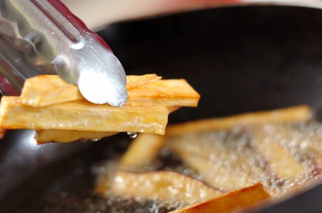 サツマイモフライの作り方の手順2