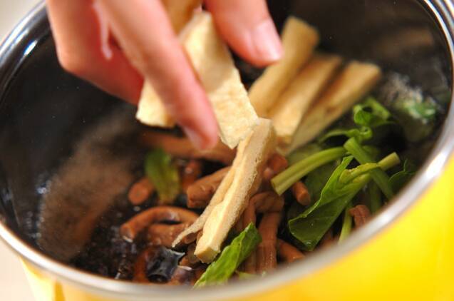 ゼンマイとホウレン草の煮物の作り方の手順4