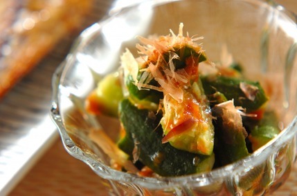 箸休めに！たたきキュウリのさっぱり梅肉和え