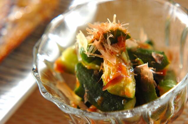 箸休めに！たたきキュウリのさっぱり梅肉和え