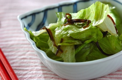 レタスの塩昆布あえ