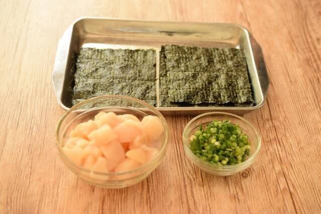 ホタテのピリ辛韓国風　焼き海苔添えの作り方の手順1