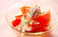 トマトとタコのマリネ